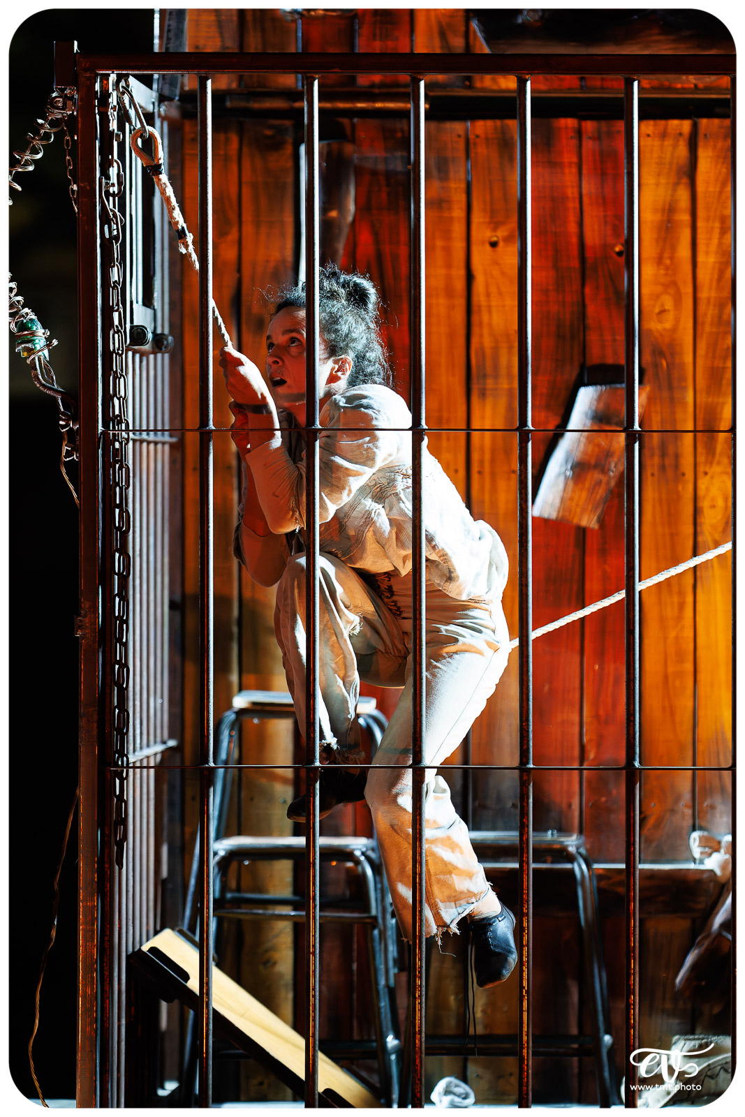 DE CHAIR ET D'ACIER (CIE 100 RACINES)